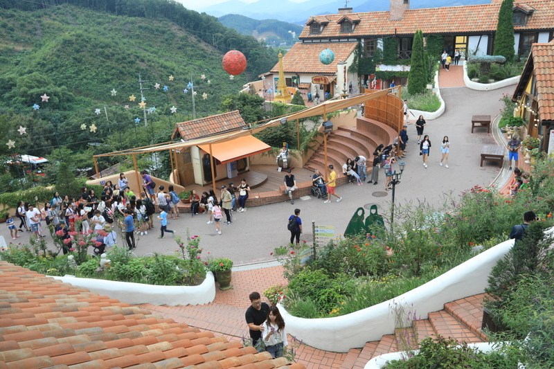outdoor stage